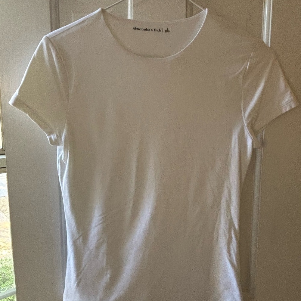 Abercrombie & Fitch Double Lined Baby Tee